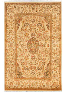 Navajo White Kirman 4' 2 x 6' 4 - No. 37678