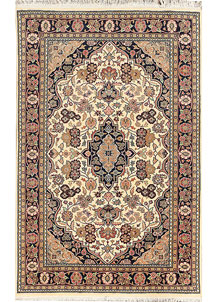 Cornsilk Isfahan 4' x 6' 2 - No. 44736