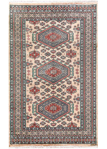Bisque Caucasian 5' 1 x 8' 2 - No. 58560