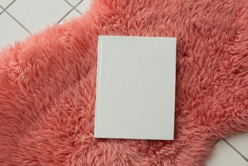 Home Inspiration: How to Decorate with a Pink Rug?
