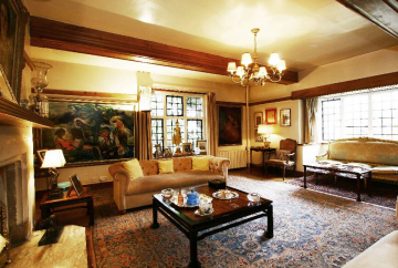 Everything You Need to Know About Kirman Rugs