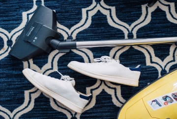 How to Keep Your Wool Rug Clean with Little Effort?